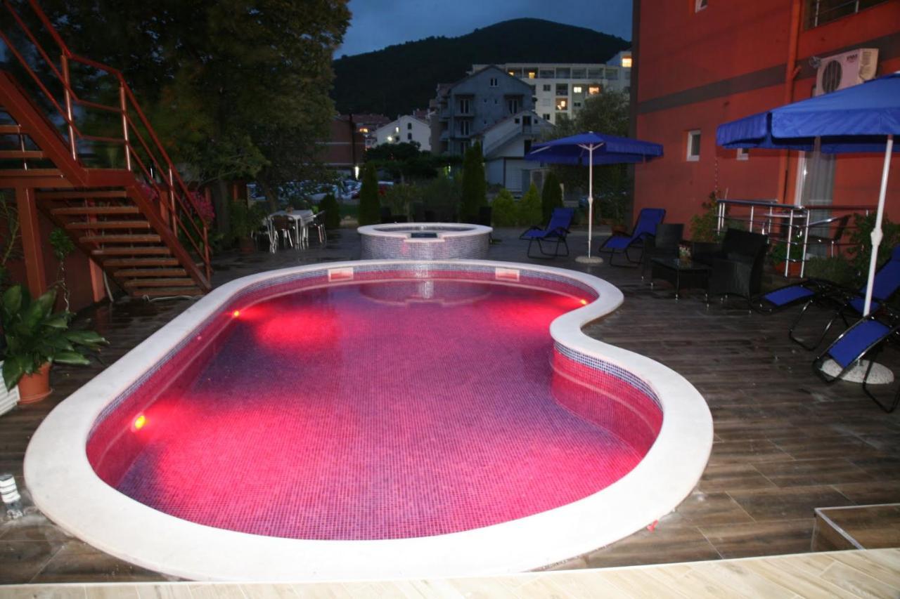 Vilaelenamarko Budva Buitenkant foto