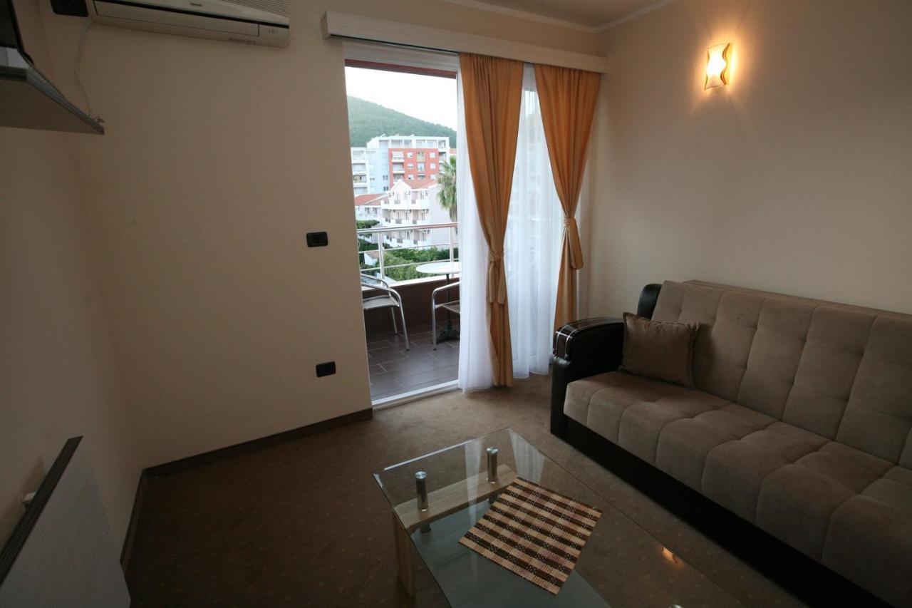 Vilaelenamarko Budva Buitenkant foto